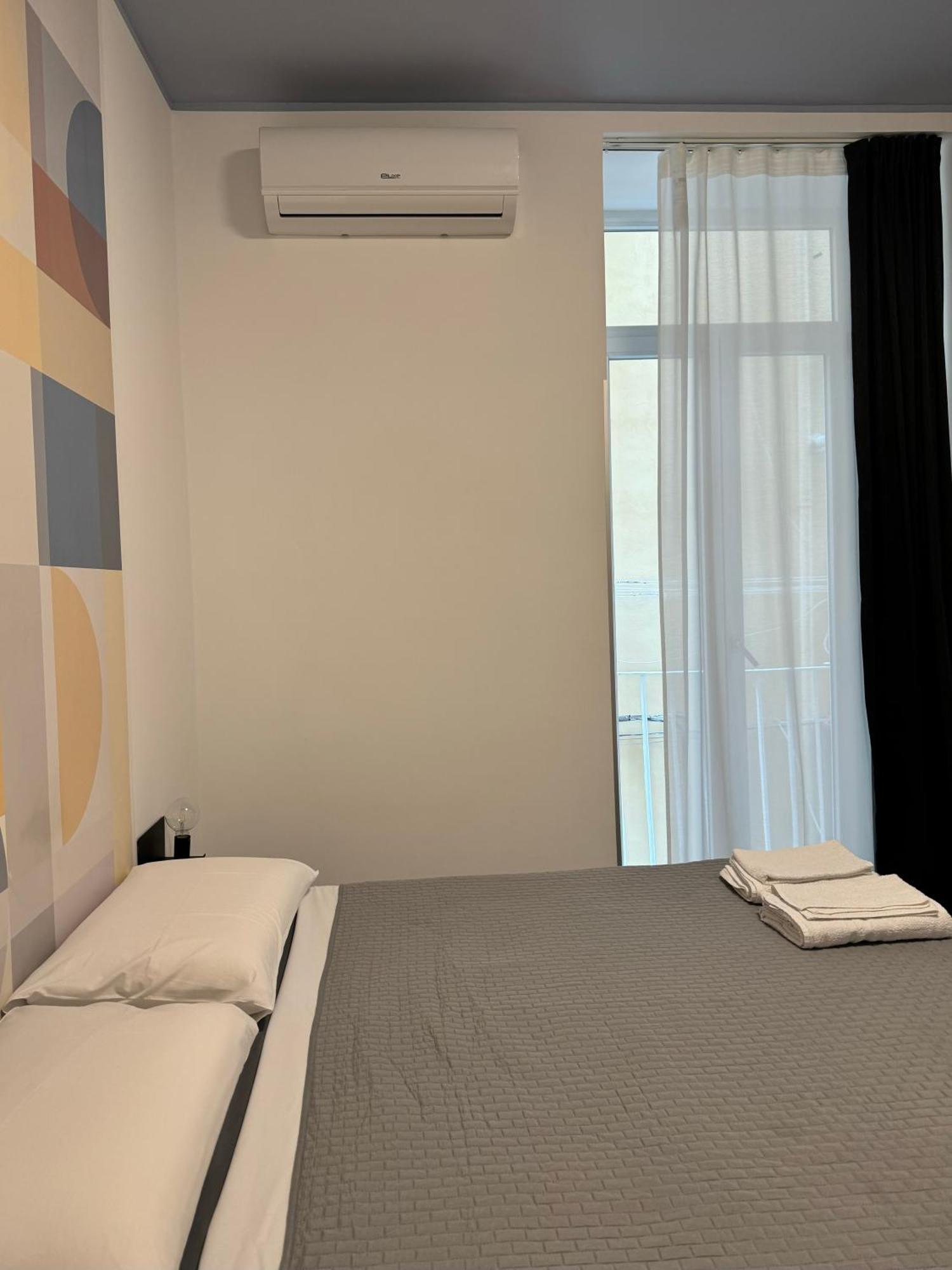 Sleep Inn Toledo - Self Check-In Neapel Exterior foto